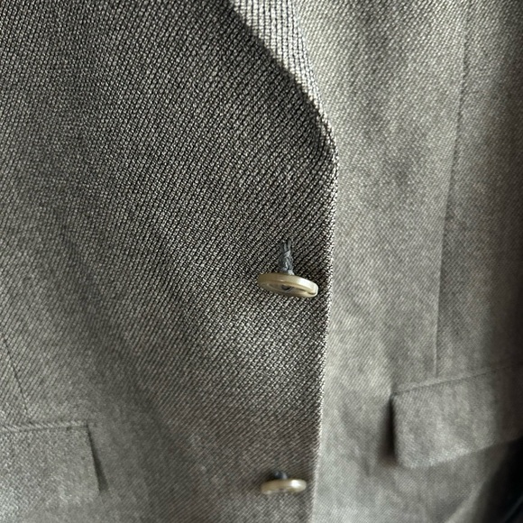 Axcess Grey 2 button men’s blazer •Used • Size: 40R - Picture 4 of 6